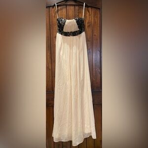 BCBG Y2K 2000’s Colorblock Black and Cream Lace and Pleated Strapless Gown